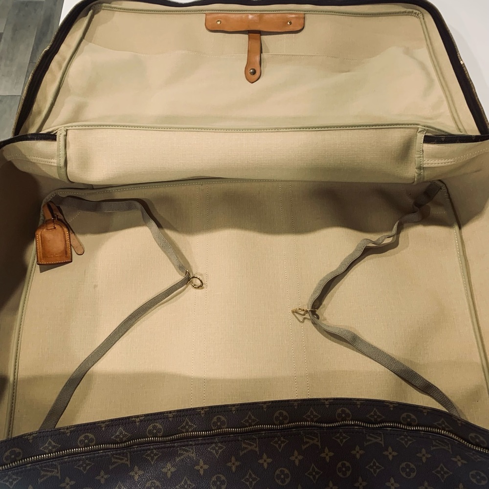 Louis Vuitton Authentic Luggage - Picture 7 of 14